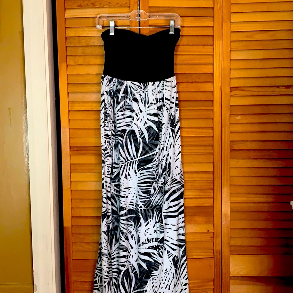 ROXY STRAPLESS MAXI DRESS M